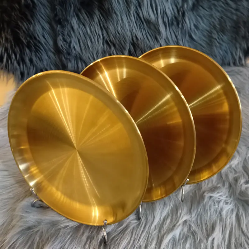 30 Cm Gold-Finished Round Dinner Plate 1