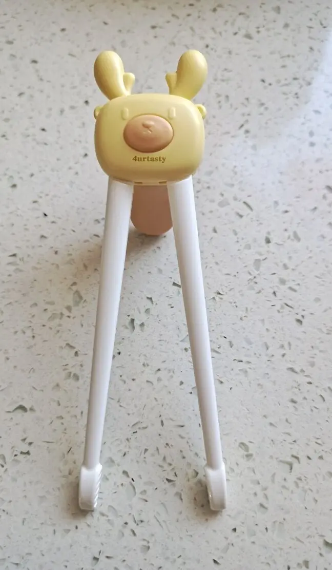 4Urtasty Adjustable Training Chopsticks With Learning Assistant For Kids 1