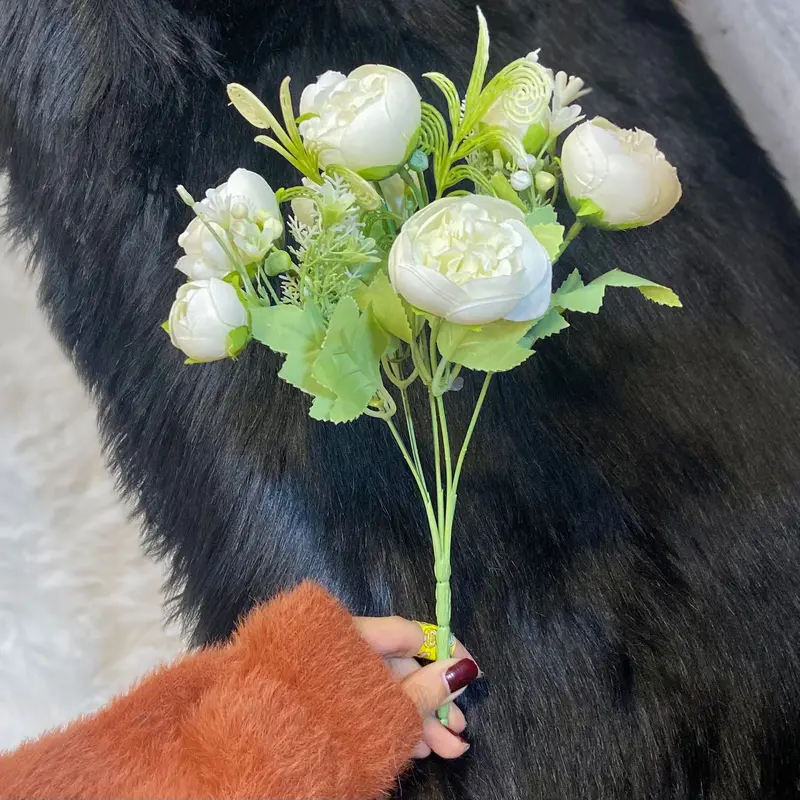 Artificial White Floral Bouquet - 11-Stem Decorative Arrangement 1