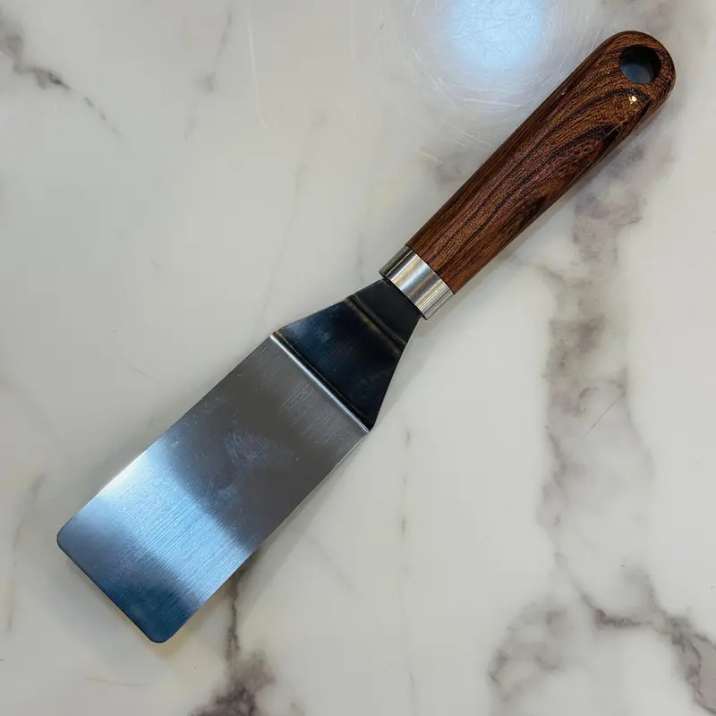 D4-Design Wooden-Handle Pastry Lifter 1