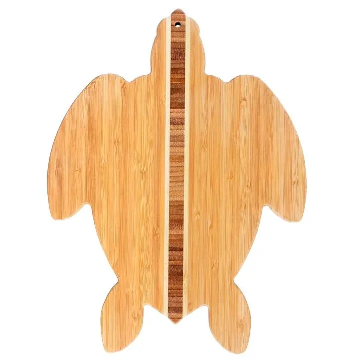 Eco-Friendly Sea Turtle Shaped Wooden Cutting Board 1