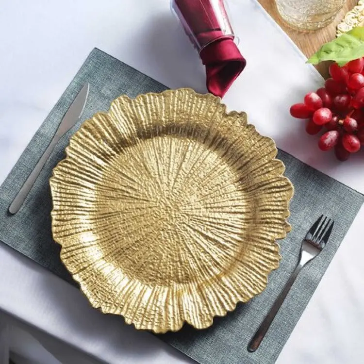 Golden Charger Plate – Classic Design 04 1