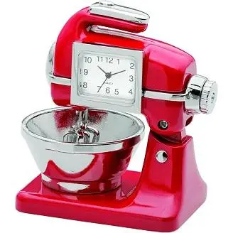 Kitchen Mixer Wall Clock – Functional Retro Appliance Design 1