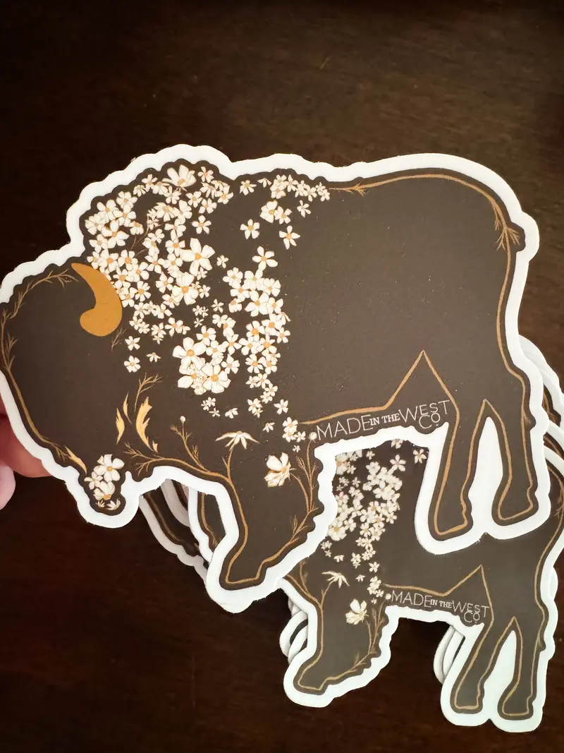 Large Brown Daisy Bison Sticker – Bold Botanical & Wildlife Art 1