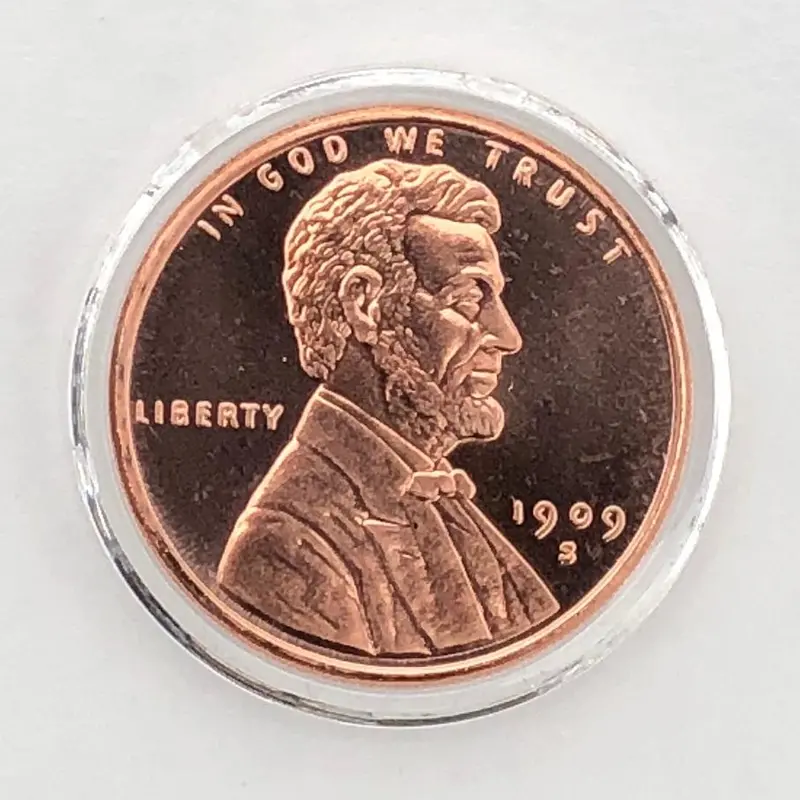 Oversized Copper Penny Sculpture – Vintage-Inspired Accent 1