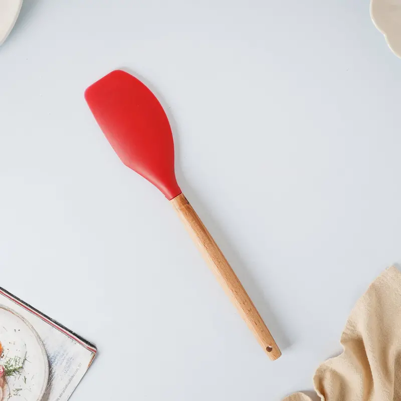 Silicone Scraper With Ergonomic Wooden Handle 1