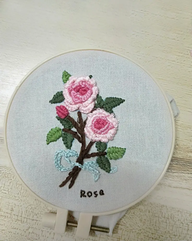 Sqialoun Hand-Embroidered Art Kit – Pre-Stretched Hoop With Detailed Pattern Guide 1
