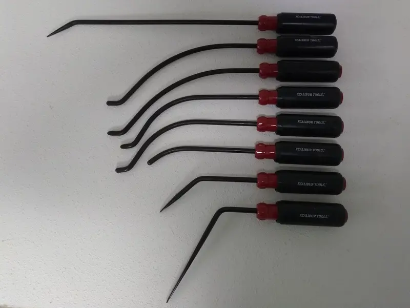 Xcalibur 5/16-Inch Red 8-Piece Screwdriver Set 1